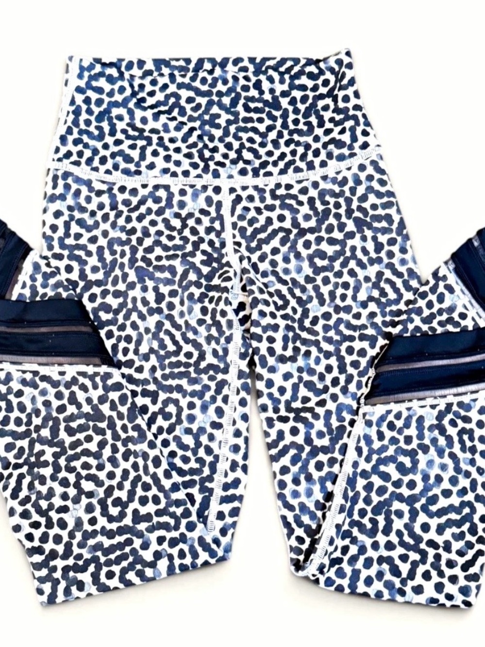 lululemon athletica Navy and White Spot Print Leggings Size 2